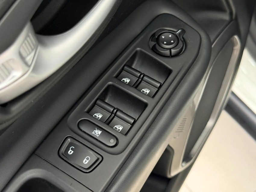 jeep renegade 1.3 t270 turbo flex altitude at6 4p automatico 202415