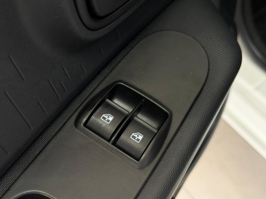 fiat mobi 1.0 evo flex like. manual 4p 202515