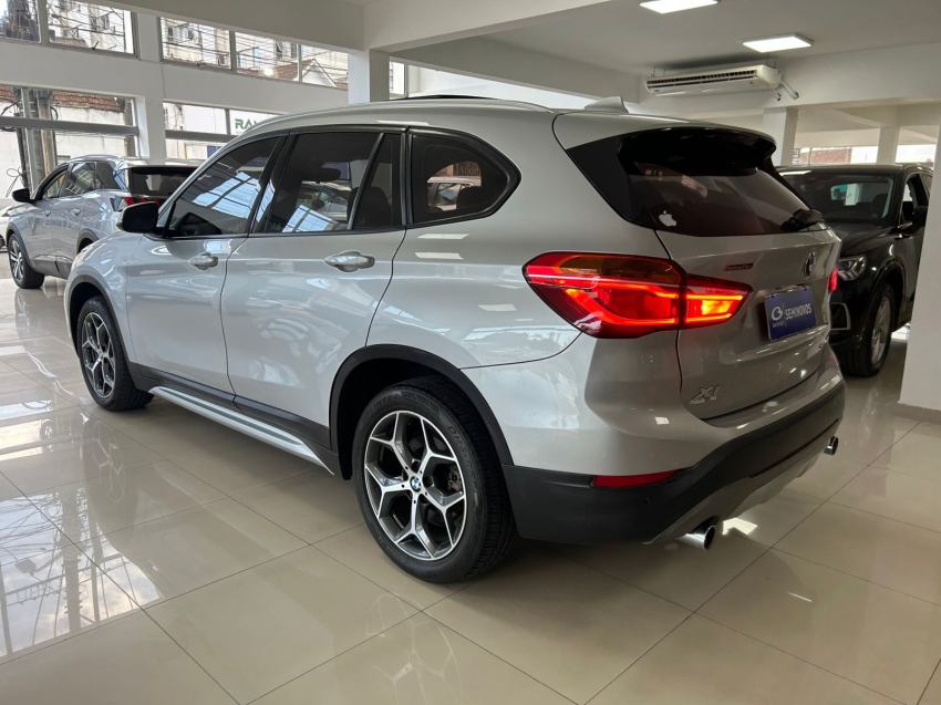 bmw x1 2.0 16v turbo activeflex sdrive20i x-line 4p automatico flex 20196