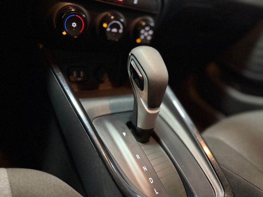 chevrolet onix 1.0 turbo flex automatico 4p manual 202413