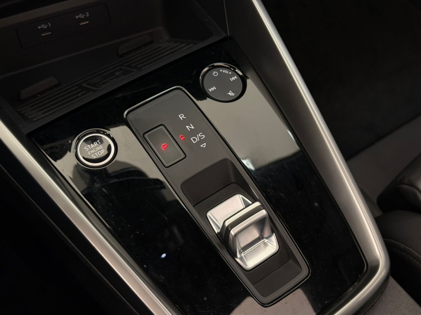 audi a3 2.0 40 tfsi mhev sedan performance black s-tronic gasolina 4p automatico 202320