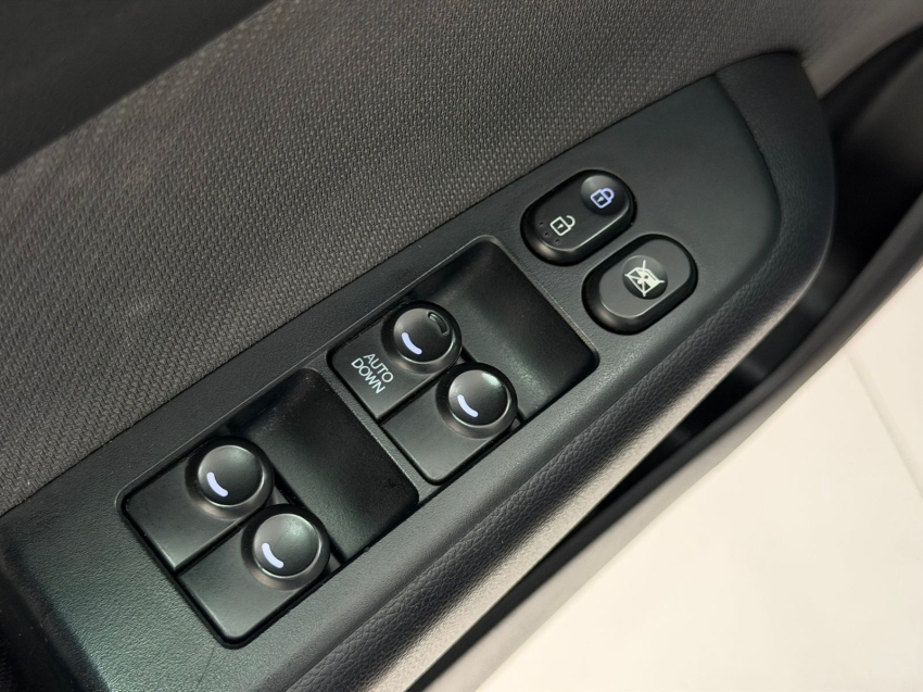 hyundai hb20s 1.6 comfort style 16v flex 4p manual 201418