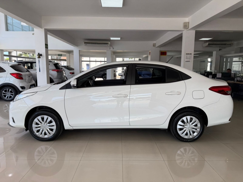 toyota yaris 1.5 16v flex sedan xl multidrive 4p automatico 20253