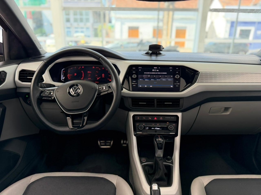 volkswagen t-cross 1.4 250 tsi total flex highline automatico 4p 202010