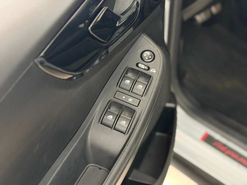 fiat fastback 1.3 turbo 270 flex abarth at6 4p automatico 202515