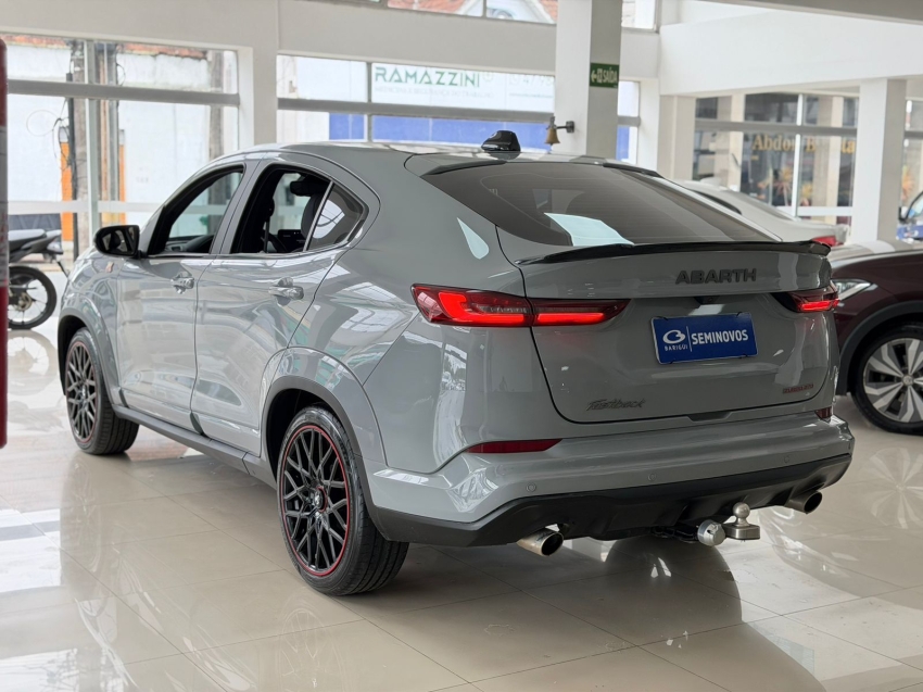 fiat fastback 1.3 turbo 270 flex abarth at6 4p automatico 20254
