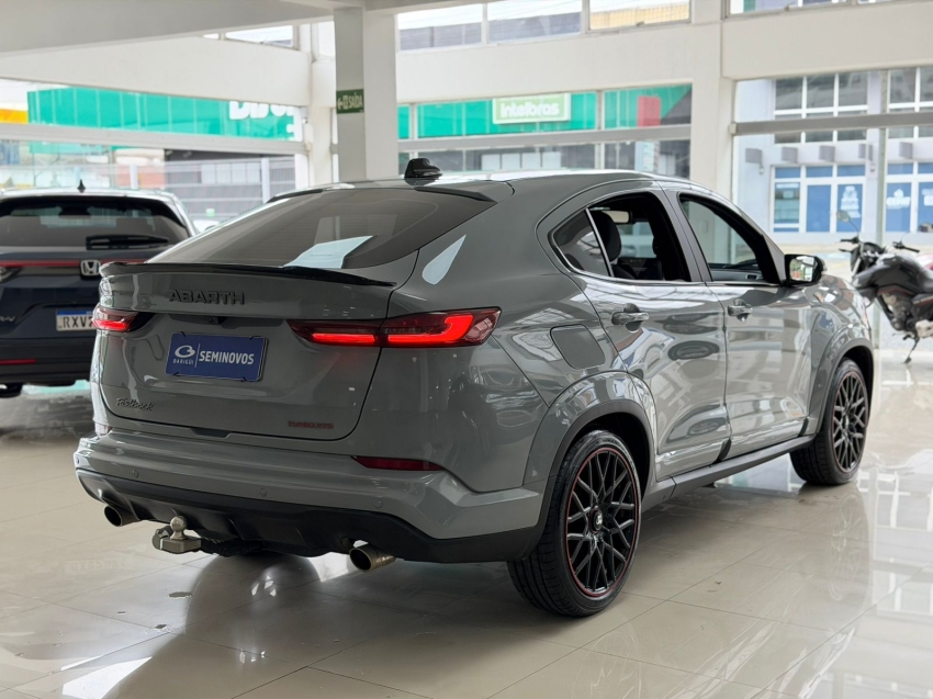 fiat fastback 1.3 turbo 270 flex abarth at6 4p automatico 20256