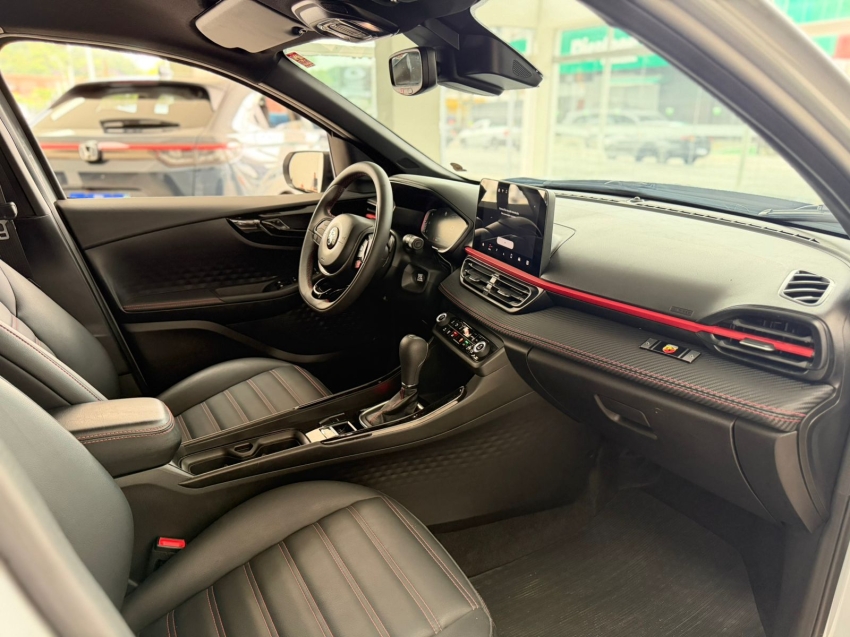 fiat fastback 1.3 turbo 270 flex abarth at6 4p automatico 202511