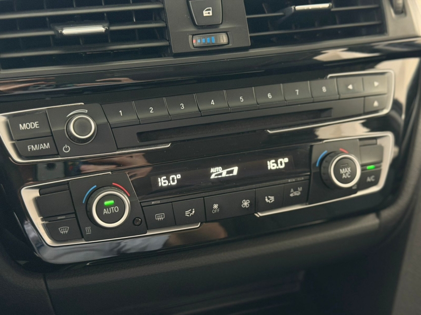 bmw 320i 2.0 sport 16v turbo active flex 4p automatico 201618