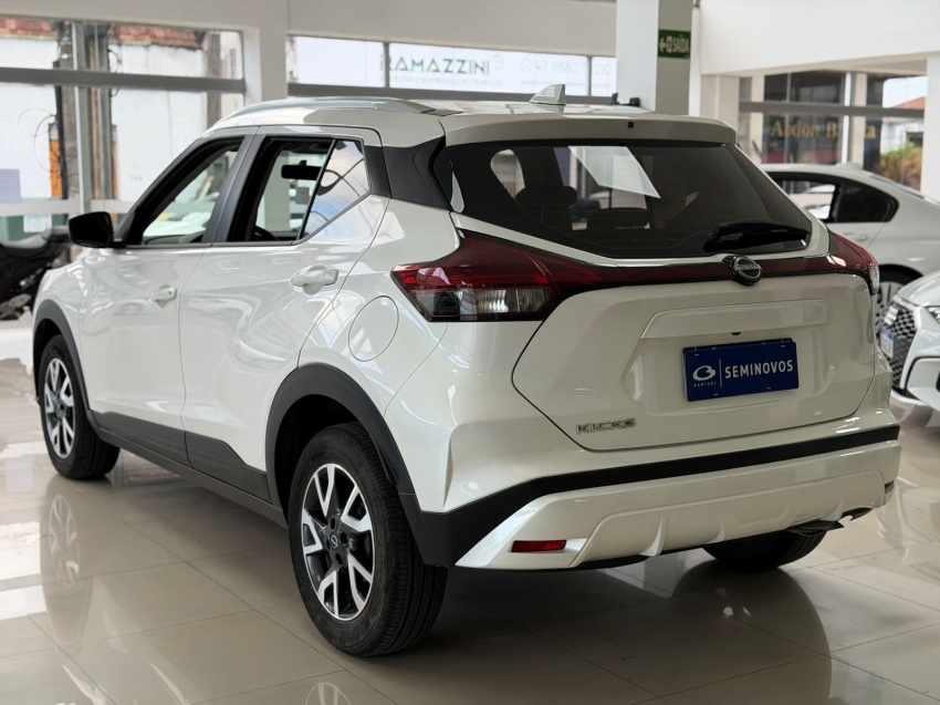 nissan kicks 1.6 16v flexstart sense xtronic flex 4p automatico 20246