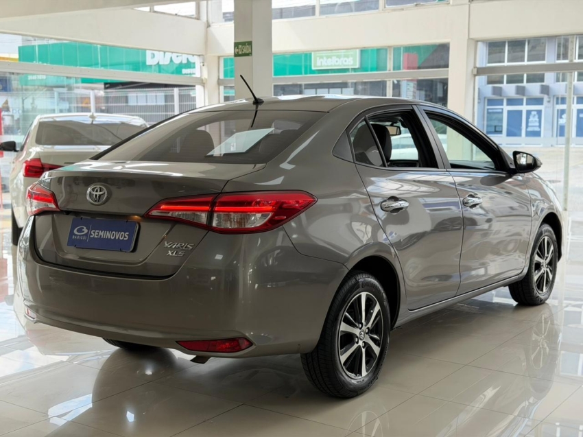 toyota yaris 1.5 16v flex sedan xls multidrive 4p automatico 20204