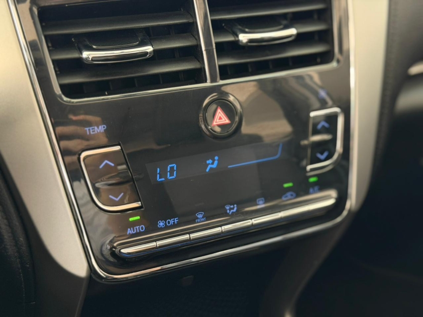 toyota yaris 1.5 16v flex sedan xls multidrive 4p automatico 202017