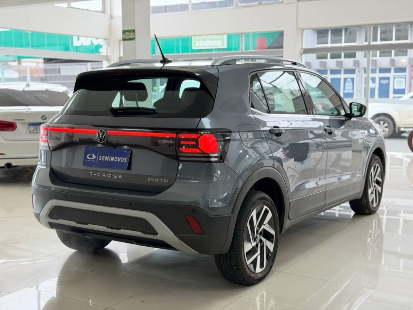 volkswagen t-cross 1.4 250 tsi total flex highline automatico 1.5 4p 20254