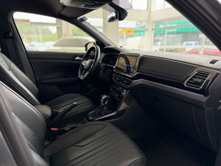 volkswagen t-cross 1.4 250 tsi total flex highline automatico 1.5 4p 202510