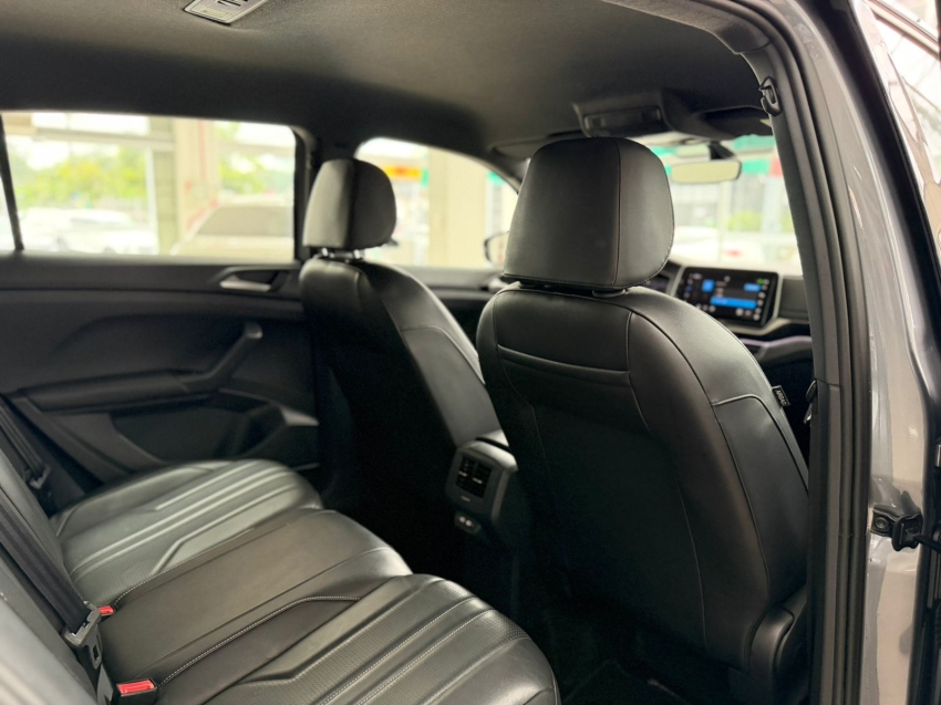 volkswagen t-cross 1.4 250 tsi total flex highline automatico 1.5 4p 20258