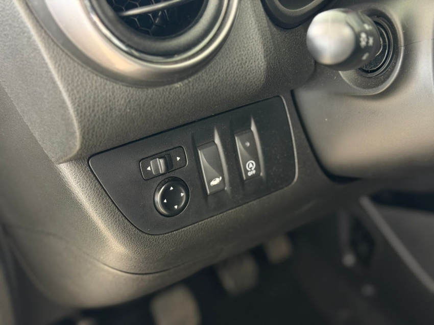 renault kwid 1.0 12v sce flex outsider manual 4p 202314