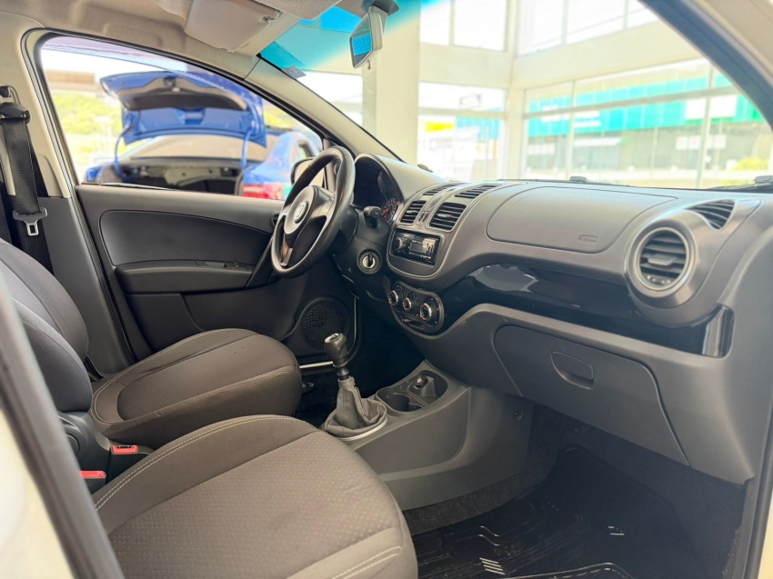 fiat grand siena 1.0 evo flex attractive manual 4p 201911