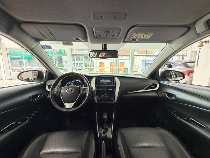 toyota yaris 1.5 16v flex sedan xs connect multidrive 4p automatico 20209