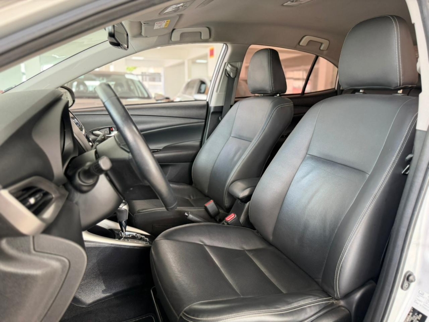 toyota yaris 1.5 16v flex sedan xs connect multidrive 4p automatico 202013