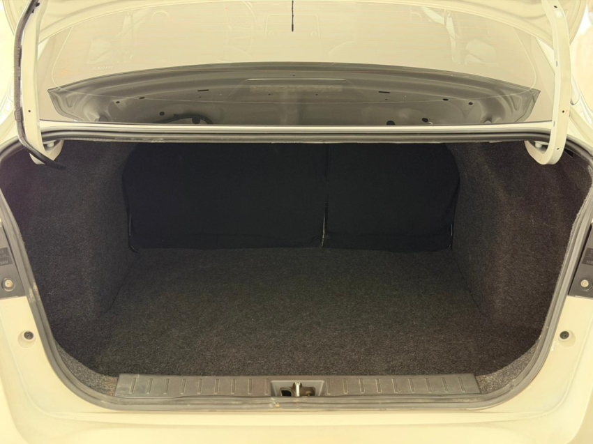 nissan versa 1.6 16v flex advance xtronic 4p automatico 20257