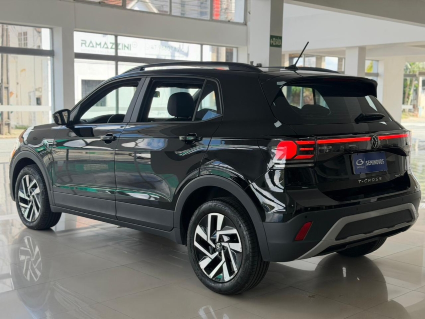 volkswagen t-cross 1.0 200 tsi total flex comfortline automatico 4p 20256