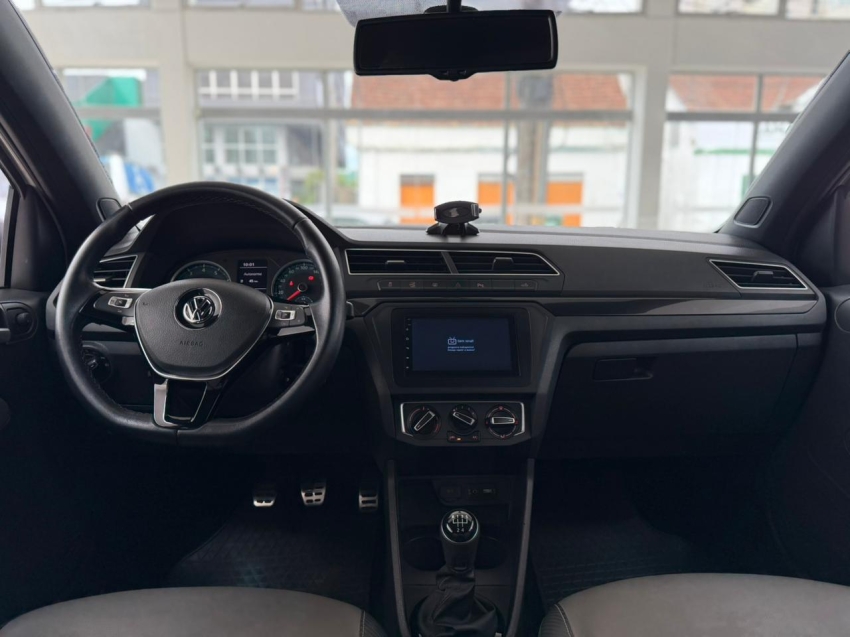 volkswagen saveiro 1.6 cross cd 16v flex 2p manual 4p 201718