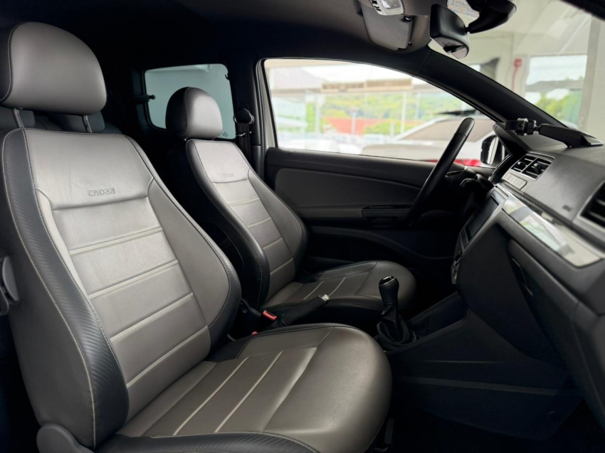 volkswagen saveiro 1.6 cross cd 16v flex 2p manual 4p 20178