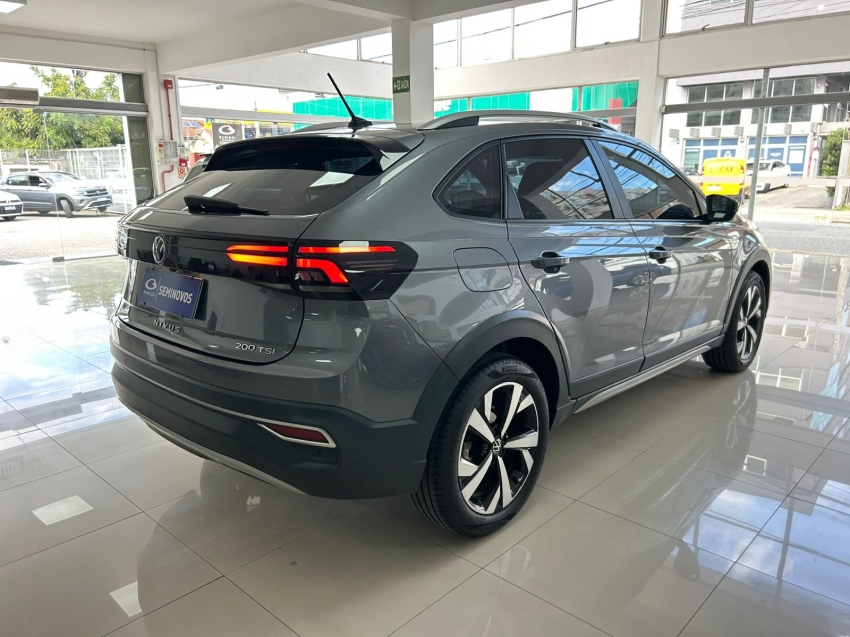 volkswagen nivus 1.0 200 tsi total flex highline automatico 4p 20224
