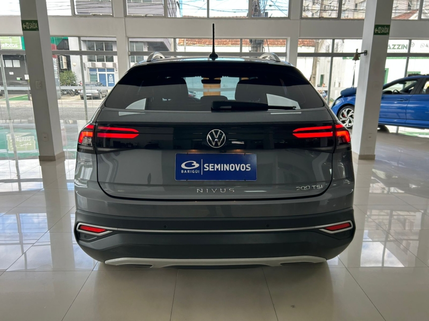 volkswagen nivus 1.0 200 tsi total flex highline automatico 4p 20225