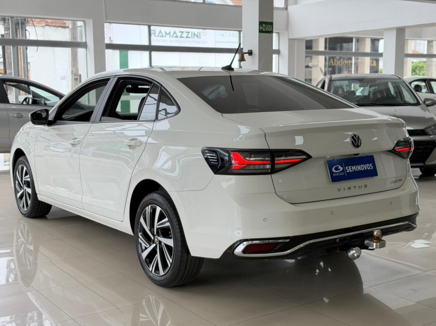 volkswagen virtus 1.0 200 tsi highline automatico flex 4p 20234