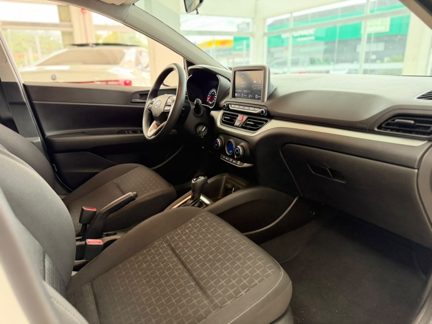hyundai hb20 1.0 tgdi flex comfort plus automatico 4p 202512