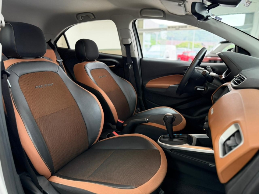 chevrolet onix 1.4 mpfi activ 8v flex 4p automatico 201812