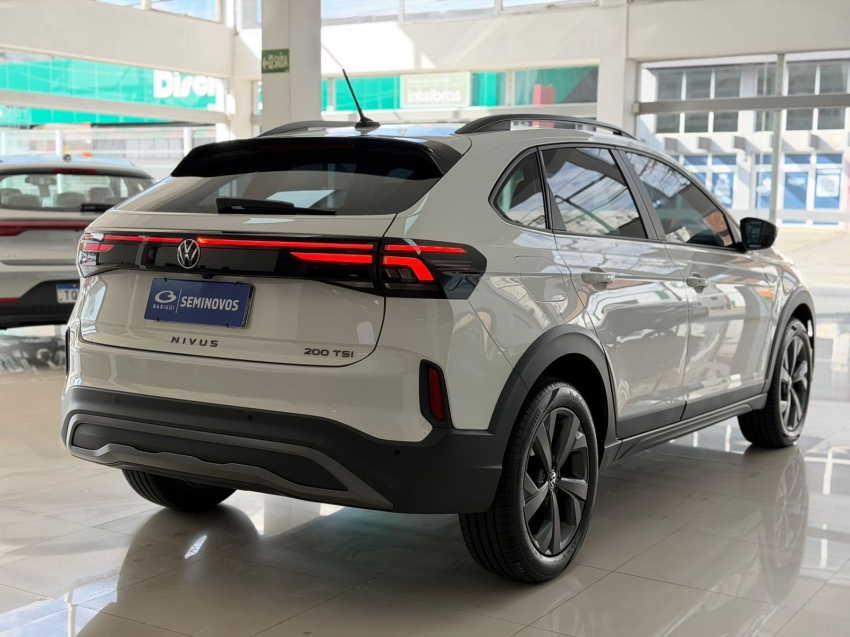 volkswagen nivus 1.0 200 tsi total flex comfortline automatico 4p 20266