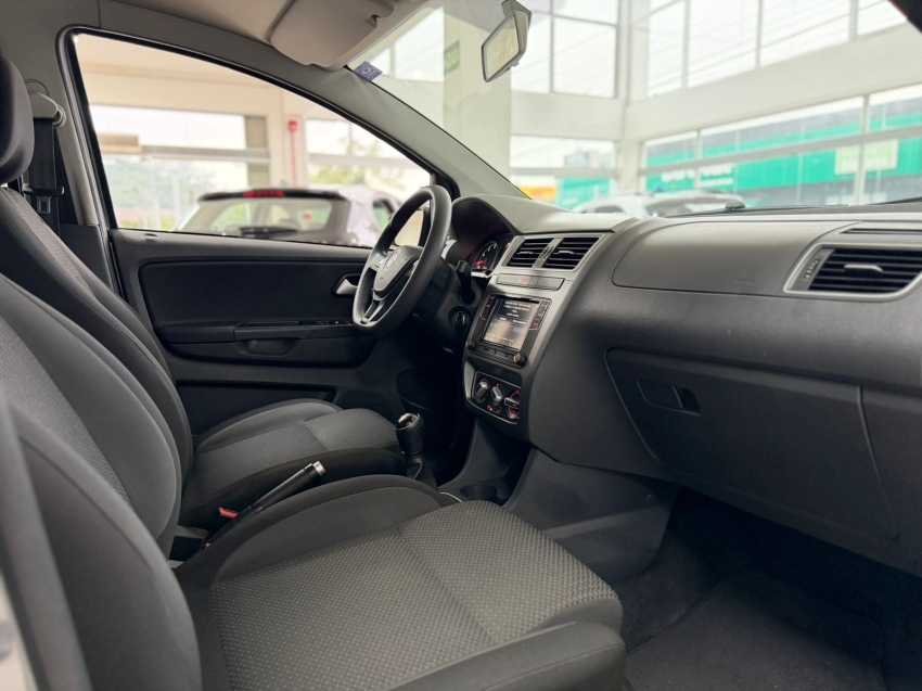 volkswagen fox 1.6 msi total flex connect 4p manual 202111
