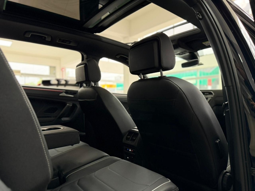 volkswagen tiguan 2.0 300 tsi gasolina allspace r-line automatico 4p 202512
