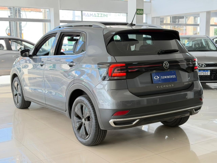 volkswagen t-cross 1.4 250 tsi total flex highline automatico 4p 20244