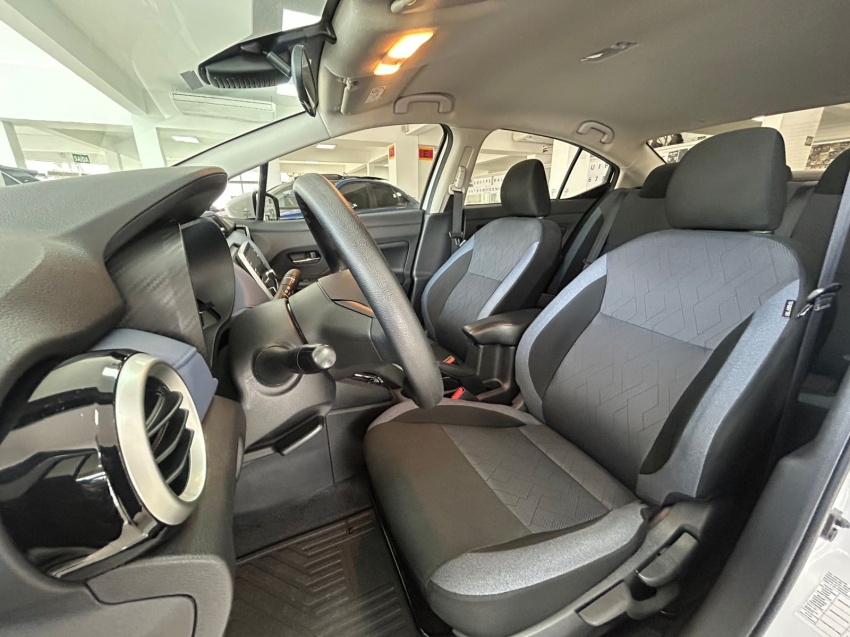 nissan versa 1.6 16v flex advance xtronic 4p automatico 202516