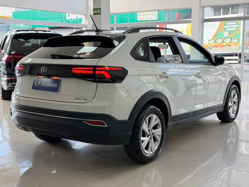 volkswagen nivus 1.0 200 tsi total flex comfortline automatico 4p 20244