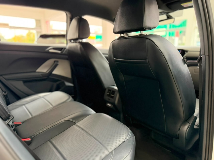 volkswagen t-cross 1.4 250 tsi total flex highline automatico 4p 202413