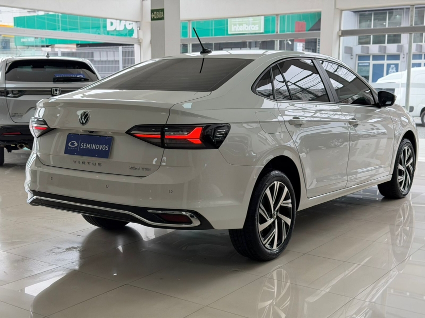 volkswagen virtus 1.0 200 tsi highline automatico flex 4p 20254