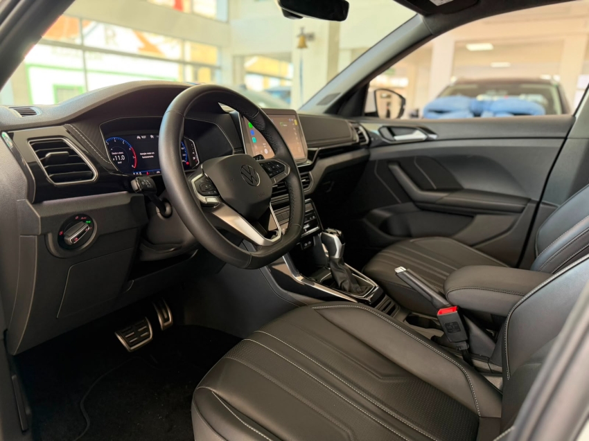 volkswagen t-cross 1.4 250 tsi total flex highline automatico 4p 202612
