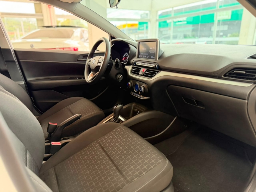 hyundai hb20 1.0 tgdi flex comfort plus automatico 4p 202511
