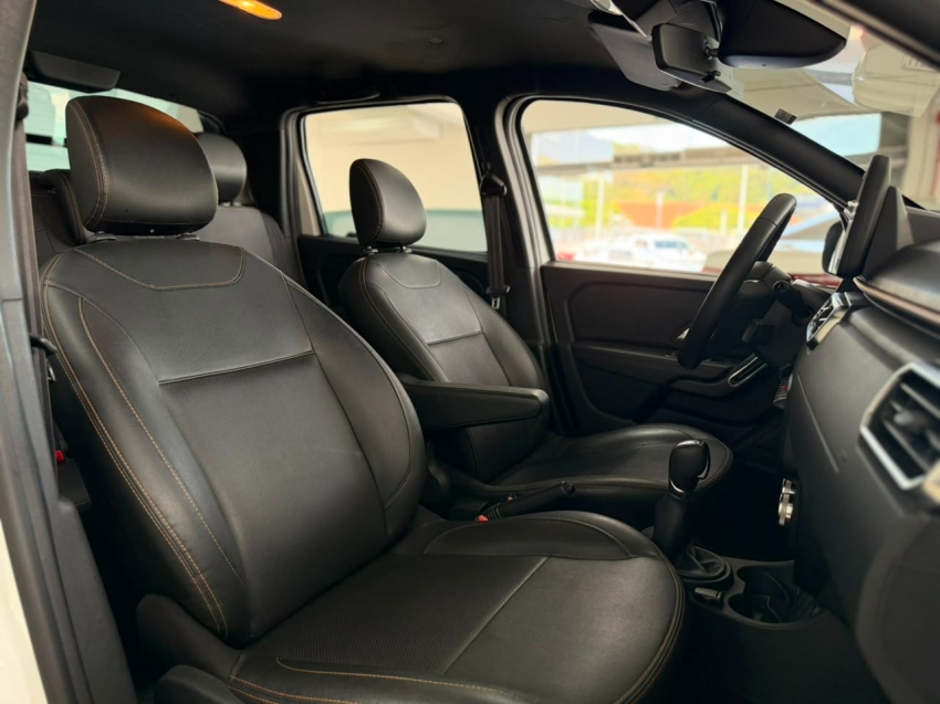 renault oroch 1.3 tce flex outsider x-tronic 4p automatico 202310