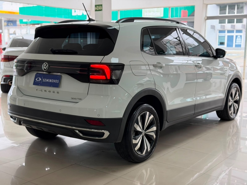 volkswagen t-cross 1.0 200 tsi total flex comfortline automatico 4p 20214