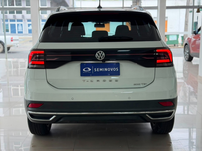 volkswagen t-cross 1.0 200 tsi total flex comfortline automatico 4p 20215