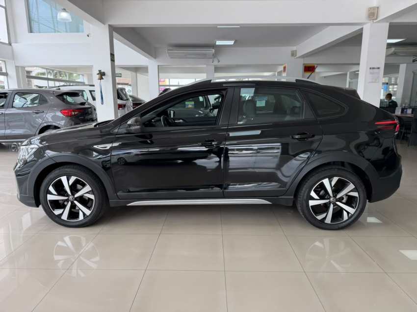 volkswagen nivus 1.0 200 tsi total flex highline automatico 4p 20233