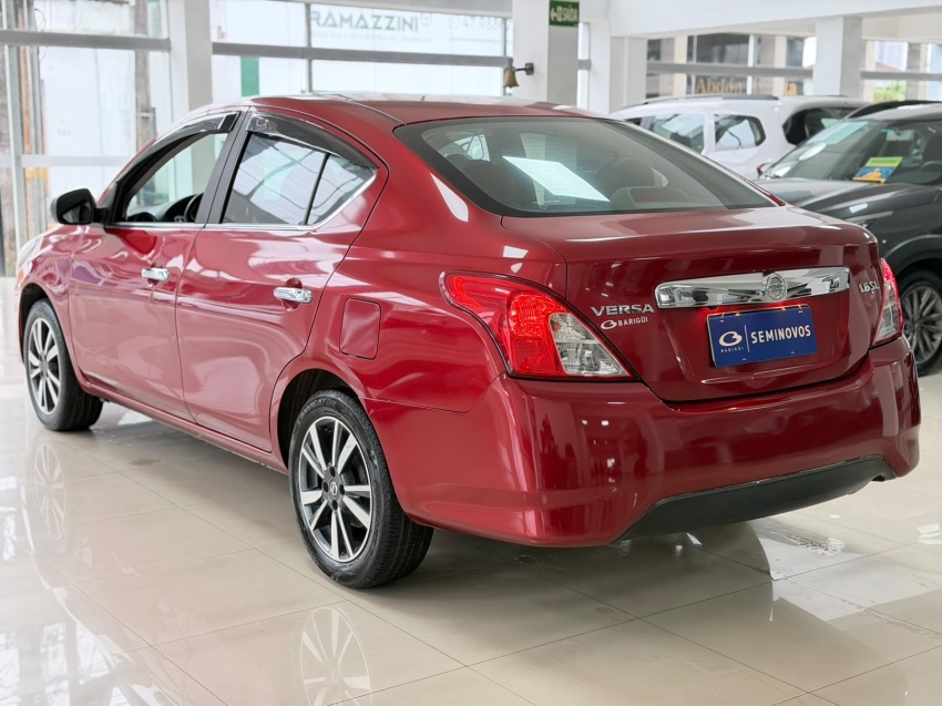 nissan versa 1.6 16v flexstart sl 4p xtronic flex automatico 20196