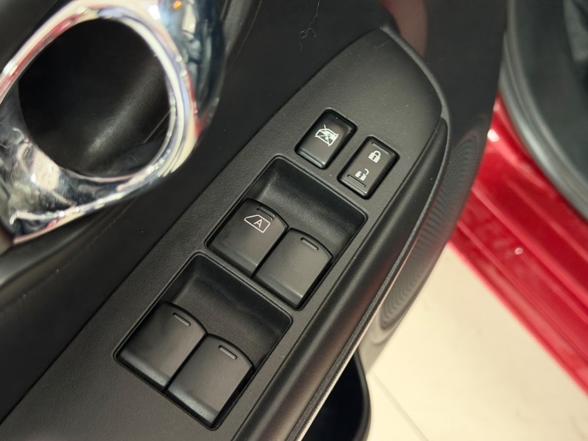 nissan versa 1.6 16v flexstart sl 4p xtronic flex automatico 201914