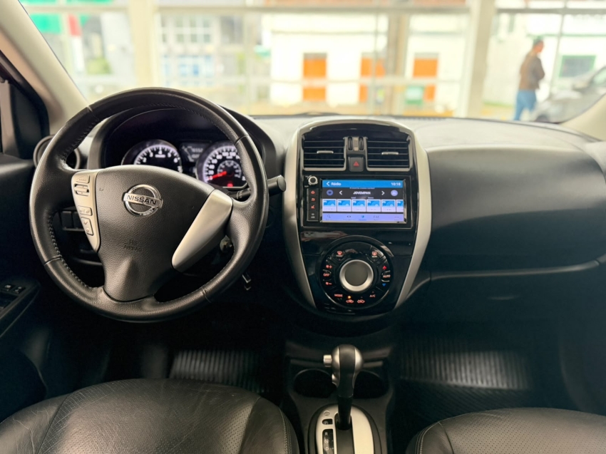 nissan versa 1.6 16v flexstart sl 4p xtronic flex automatico 20198