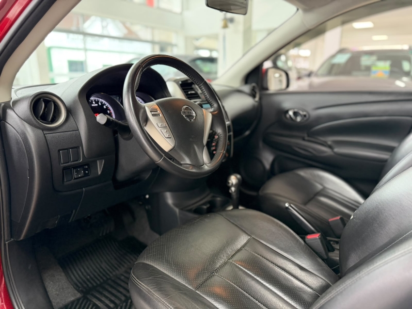 nissan versa 1.6 16v flexstart sl 4p xtronic flex automatico 201915